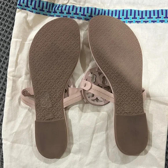 Tory Burch Blush Pink Thong Sandals - Picture 5 of 7